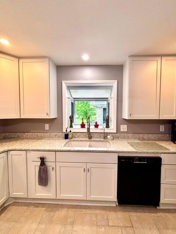 277 E 500 N, Valparaiso, IN 46383