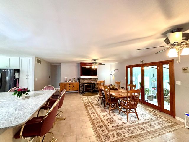 277 E 500 N, Valparaiso, IN 46383