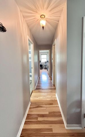 277 E 500 N, Valparaiso, IN 46383
