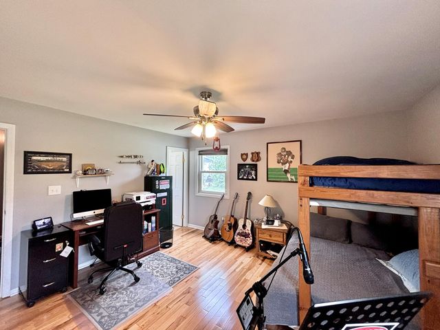 277 E 500 N, Valparaiso, IN 46383