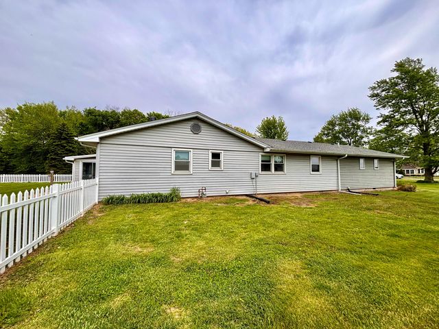 277 E 500 N, Valparaiso, IN 46383