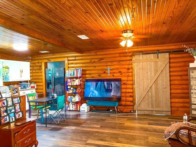 1345 Lcr 498, Mexia, TX 76667