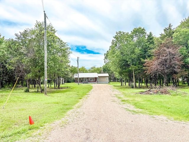 1345 Lcr 498, Mexia, TX 76667