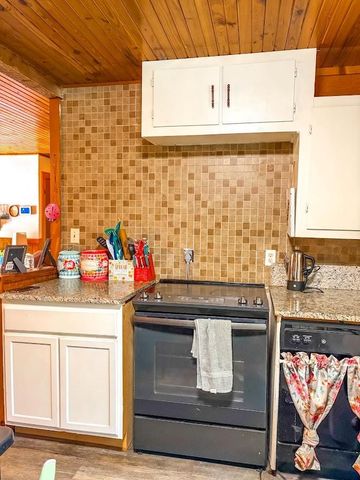 1345 Lcr 498, Mexia, TX 76667