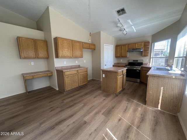 339 N OCEAN Drive, Gilbert, AZ 85233