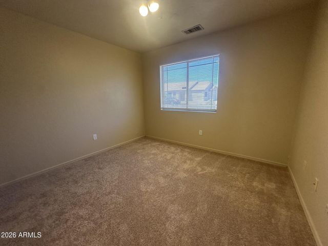 339 N OCEAN Drive, Gilbert, AZ 85233