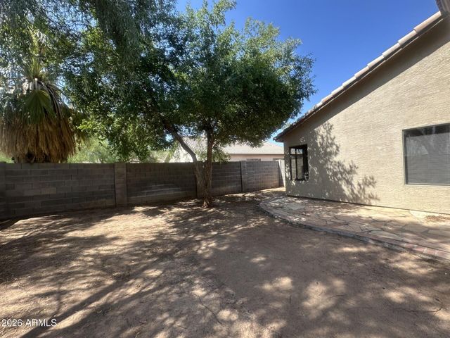 339 N OCEAN Drive, Gilbert, AZ 85233