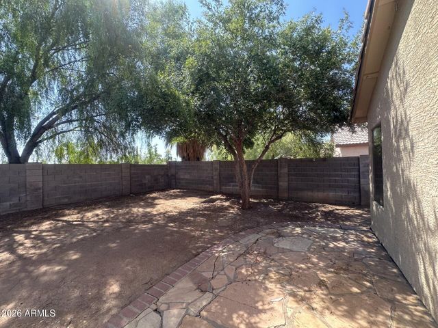339 N OCEAN Drive, Gilbert, AZ 85233