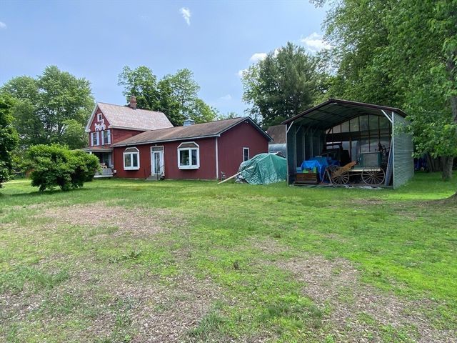 70 S Maple Street, Westfield, MA 01085