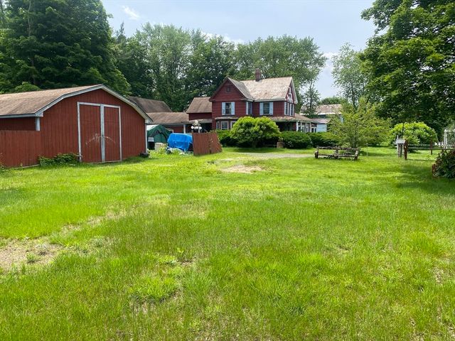 70 S Maple Street, Westfield, MA 01085