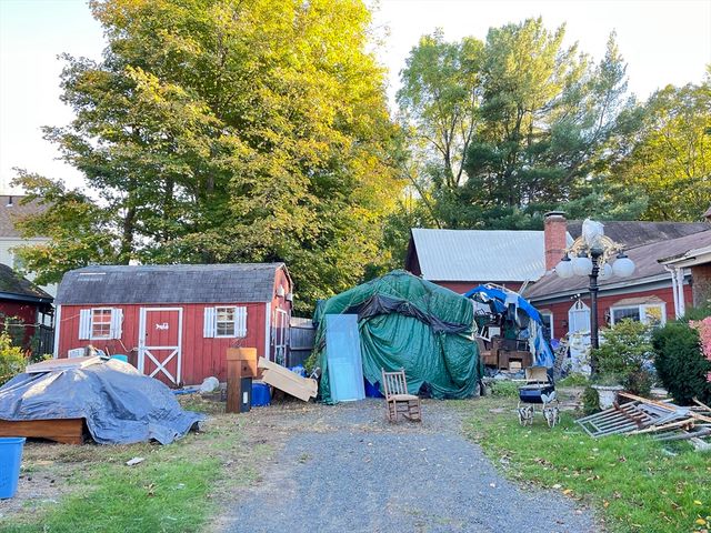 70 S Maple Street, Westfield, MA 01085