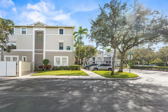 1012 Shoma Drive, Royal Palm Beach, FL 33414