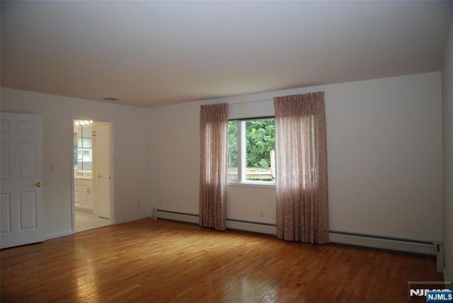 1604 John Street 1, Fort Lee, NJ 07024