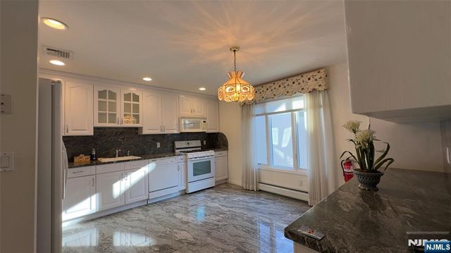 1604 John Street 1, Fort Lee, NJ 07024