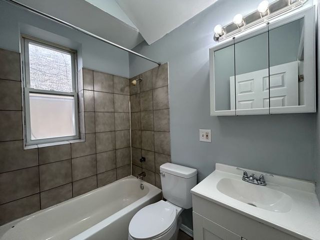 1330 S Lawndale Avenue, Chicago, IL 60623