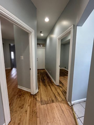 1330 S Lawndale Avenue, Chicago, IL 60623