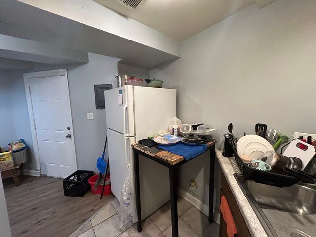 1330 S Lawndale Avenue, Chicago, IL 60623