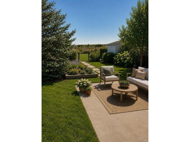 1288 Newark St, Aurora, CO 80010