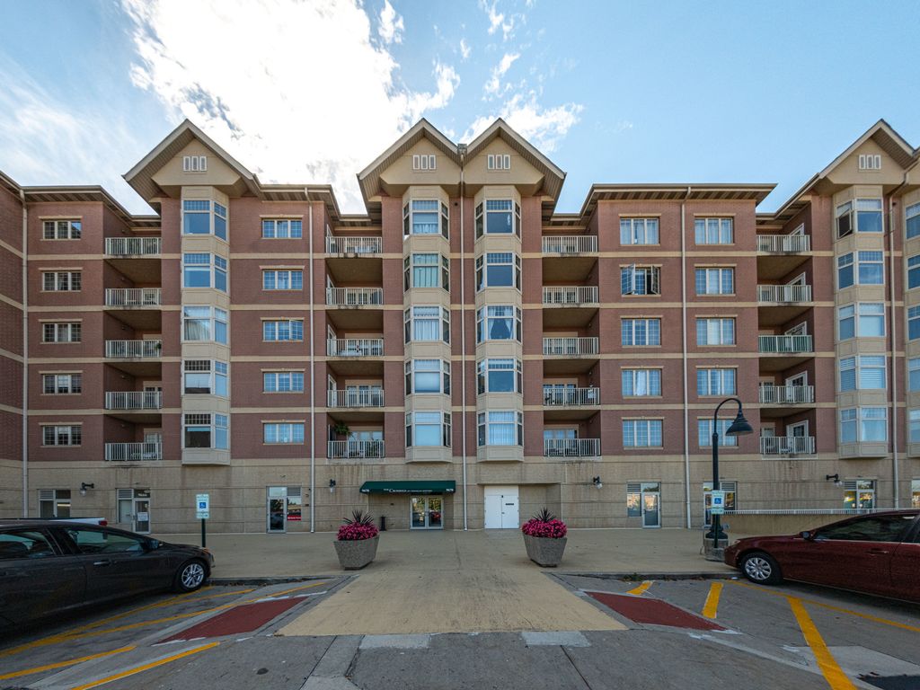 9670 FRANKLIN Avenue 513, Franklin Park, IL 60131 — exterior