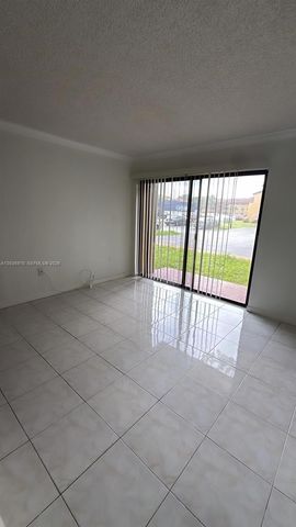 15640 SW 80th Street G104, Miami, FL 33193