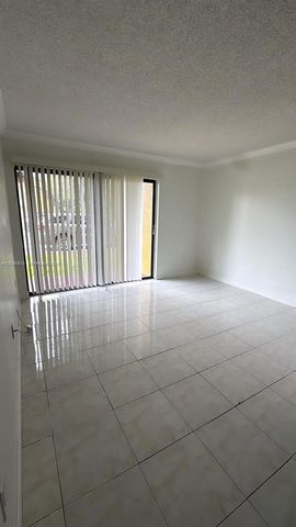 15640 SW 80th Street G104, Miami, FL 33193