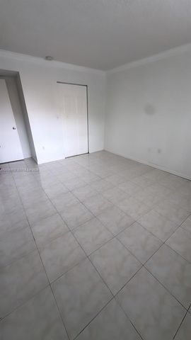 15640 SW 80th Street G104, Miami, FL 33193