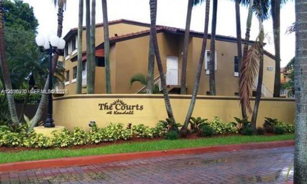 15640 SW 80th Street G104, Miami, FL 33193
