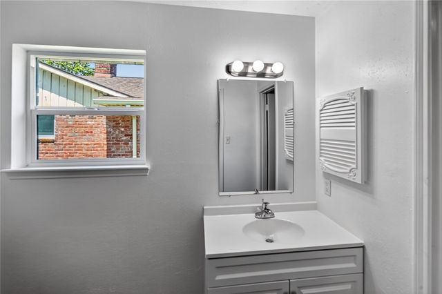 12614 Hunting Brook Drive, Houston, TX 77099
