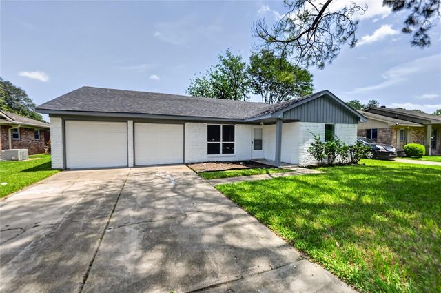 12614 Hunting Brook Drive, Houston, TX 77099