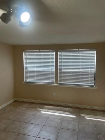 17401 Red Oak Drive 103, Houston, TX 77090