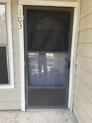 17401 Red Oak Drive 103, Houston, TX 77090