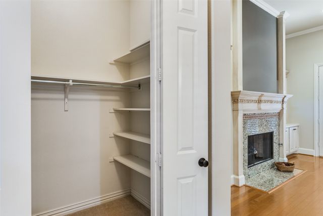 4248 Oak Park Court, Fort Worth, TX 76109