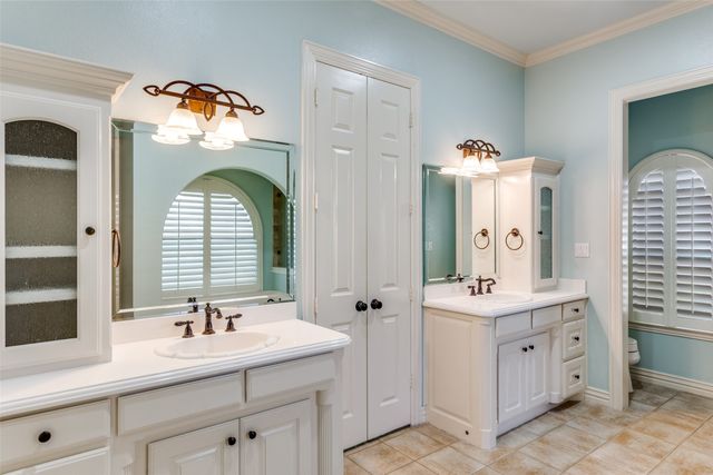 4248 Oak Park Court, Fort Worth, TX 76109