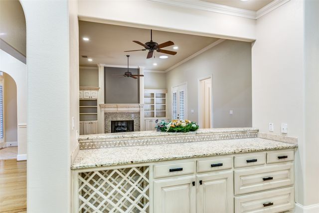 4248 Oak Park Court, Fort Worth, TX 76109