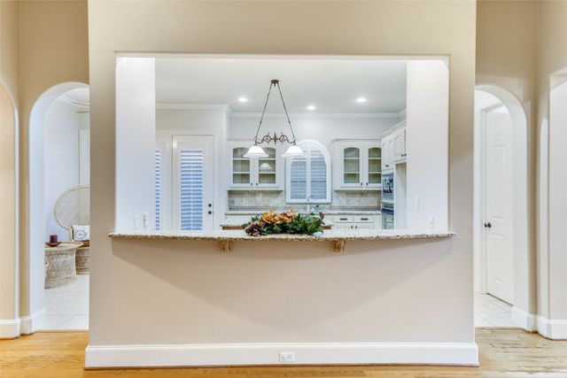 4248 Oak Park Court, Fort Worth, TX 76109