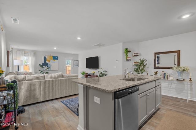 5256 Soybean Drive NE, Winnabow, NC 28479