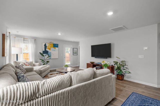 5256 Soybean Drive NE, Winnabow, NC 28479