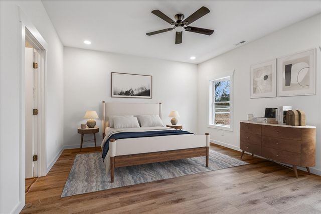 961 Collins Ln, Huntland, TN 37345