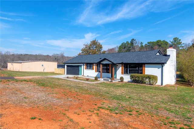 1121 Old Bessie Road, Piedmont, SC 29673