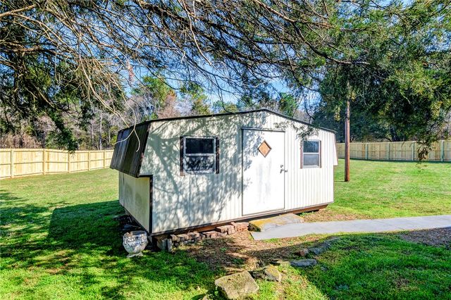 1121 Old Bessie Road, Piedmont, SC 29673