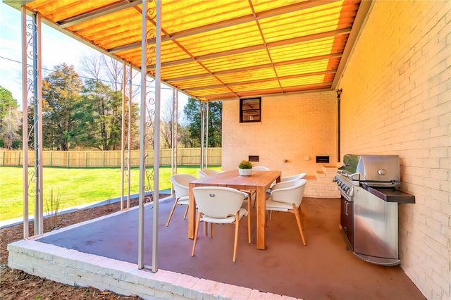 1121 Old Bessie Road, Piedmont, SC 29673