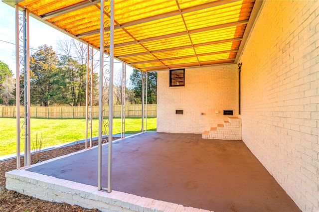 1121 Old Bessie Road, Piedmont, SC 29673