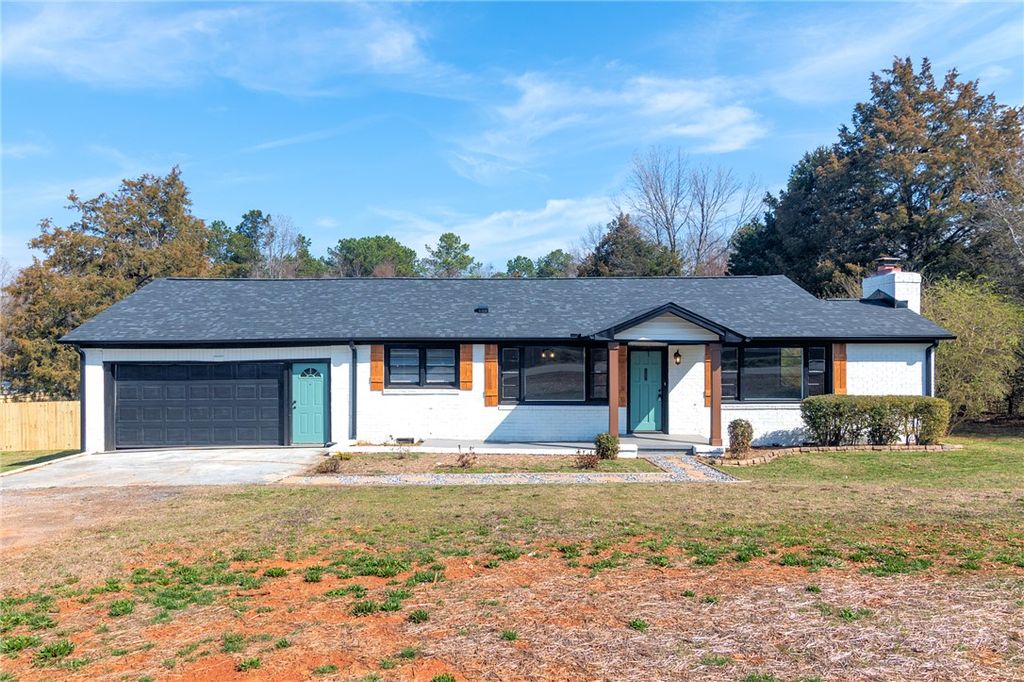 1121 Old Bessie Road, Piedmont, SC 29673