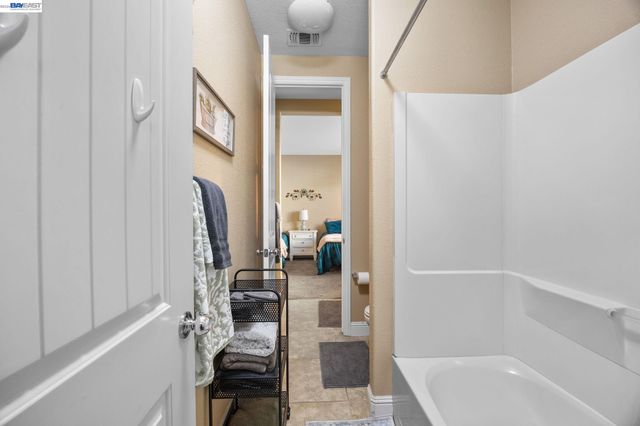 2233 Demartini Ln, Brentwood, CA 94513