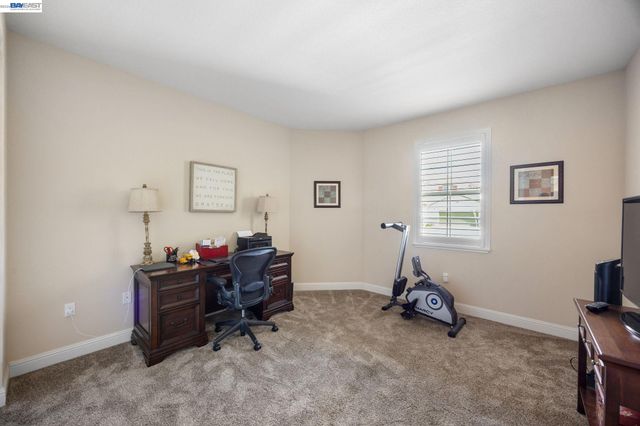 2233 Demartini Ln, Brentwood, CA 94513