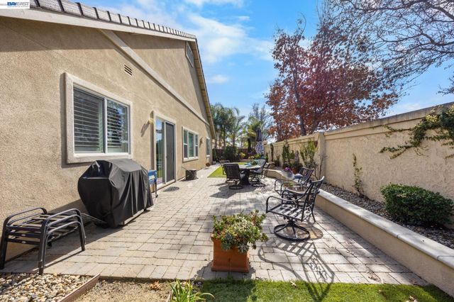 2233 Demartini Ln, Brentwood, CA 94513