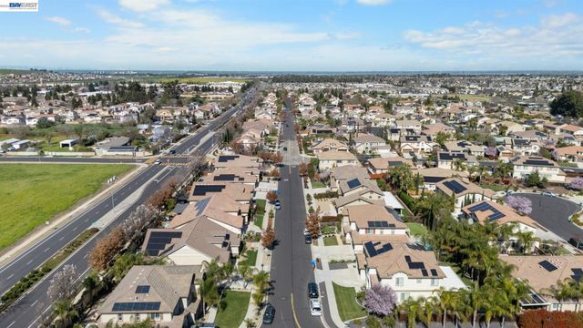 2233 Demartini Ln, Brentwood, CA 94513