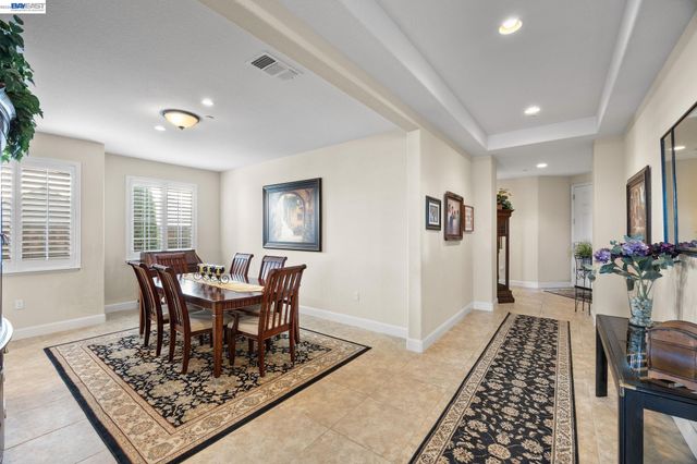 2233 Demartini Ln, Brentwood, CA 94513