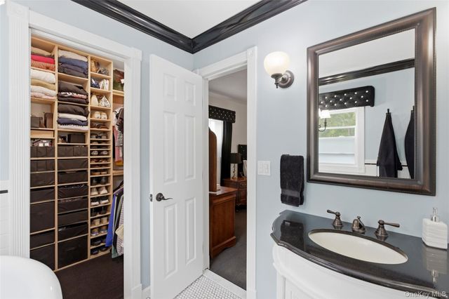14 Julia Circle, East Setauket, NY 11733
