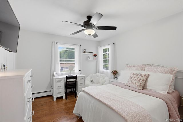 14 Julia Circle, East Setauket, NY 11733